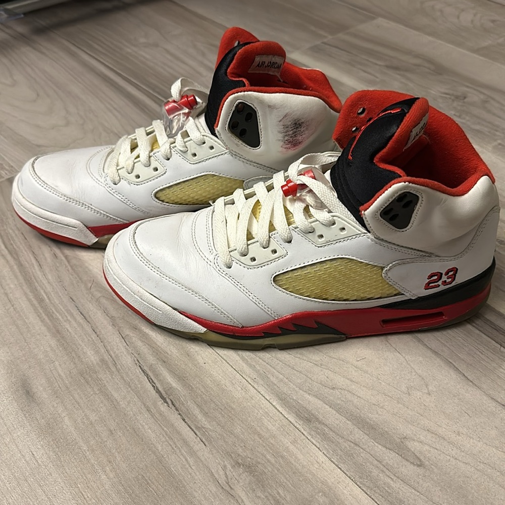 Jordan 5 - Picture 3 of 4